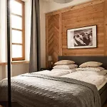 Ella Apartment
